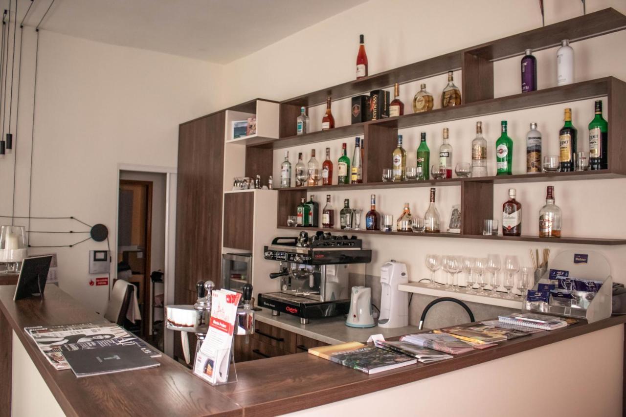 Penzion Tavel Prešov Exteriör bild