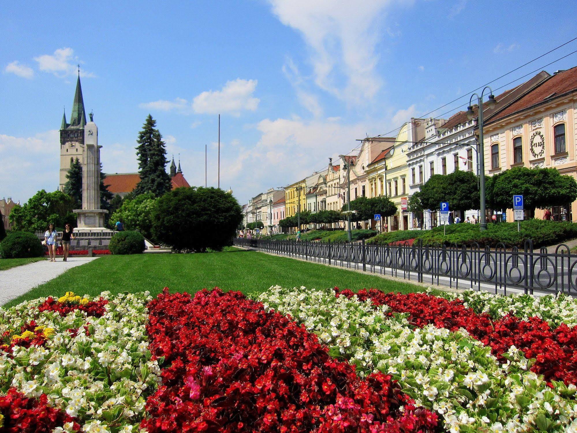 Penzion Tavel Prešov Exteriör bild