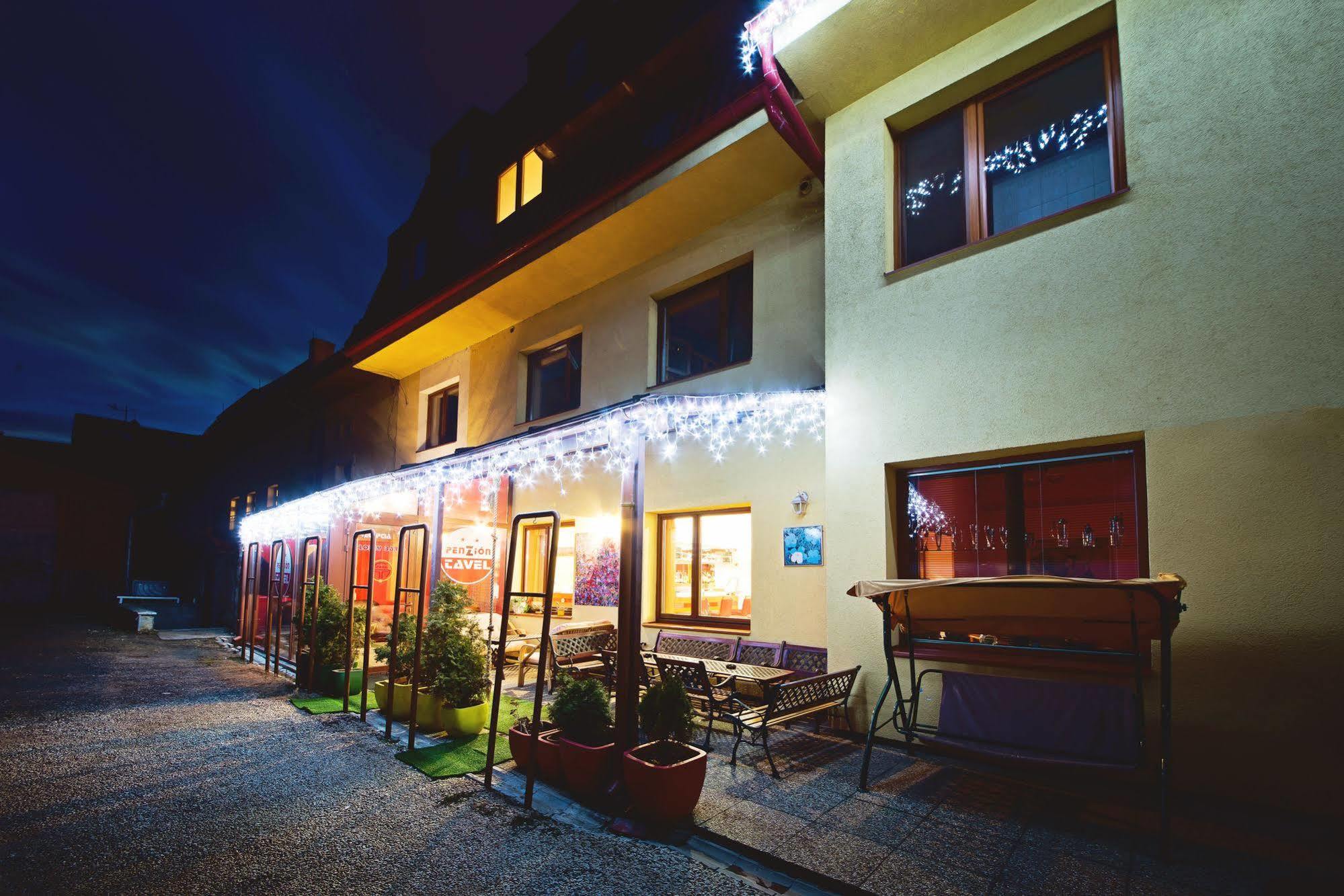 Penzion Tavel Prešov Exteriör bild